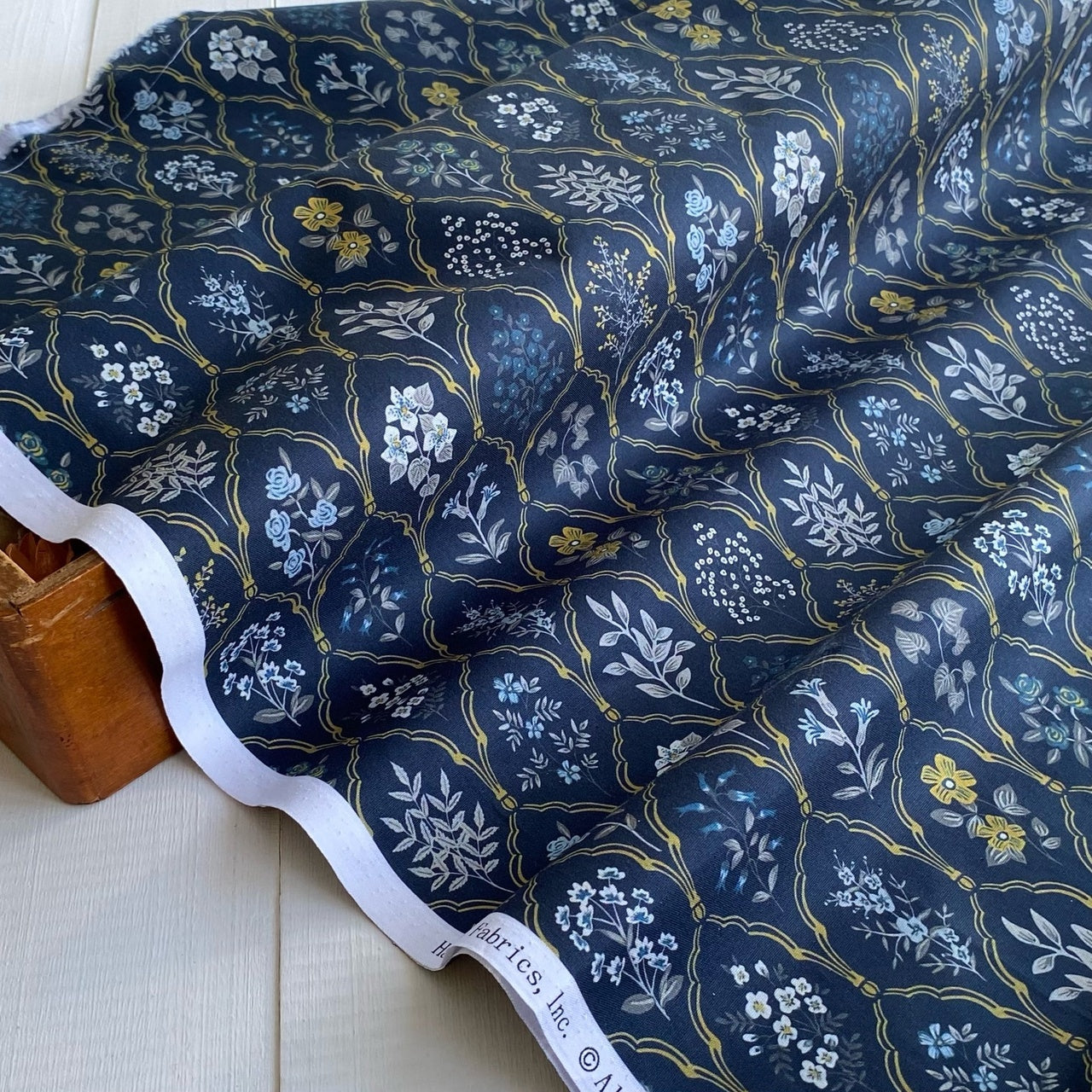 FLORAL ARABESQUE, BLUE - 100% pamuk