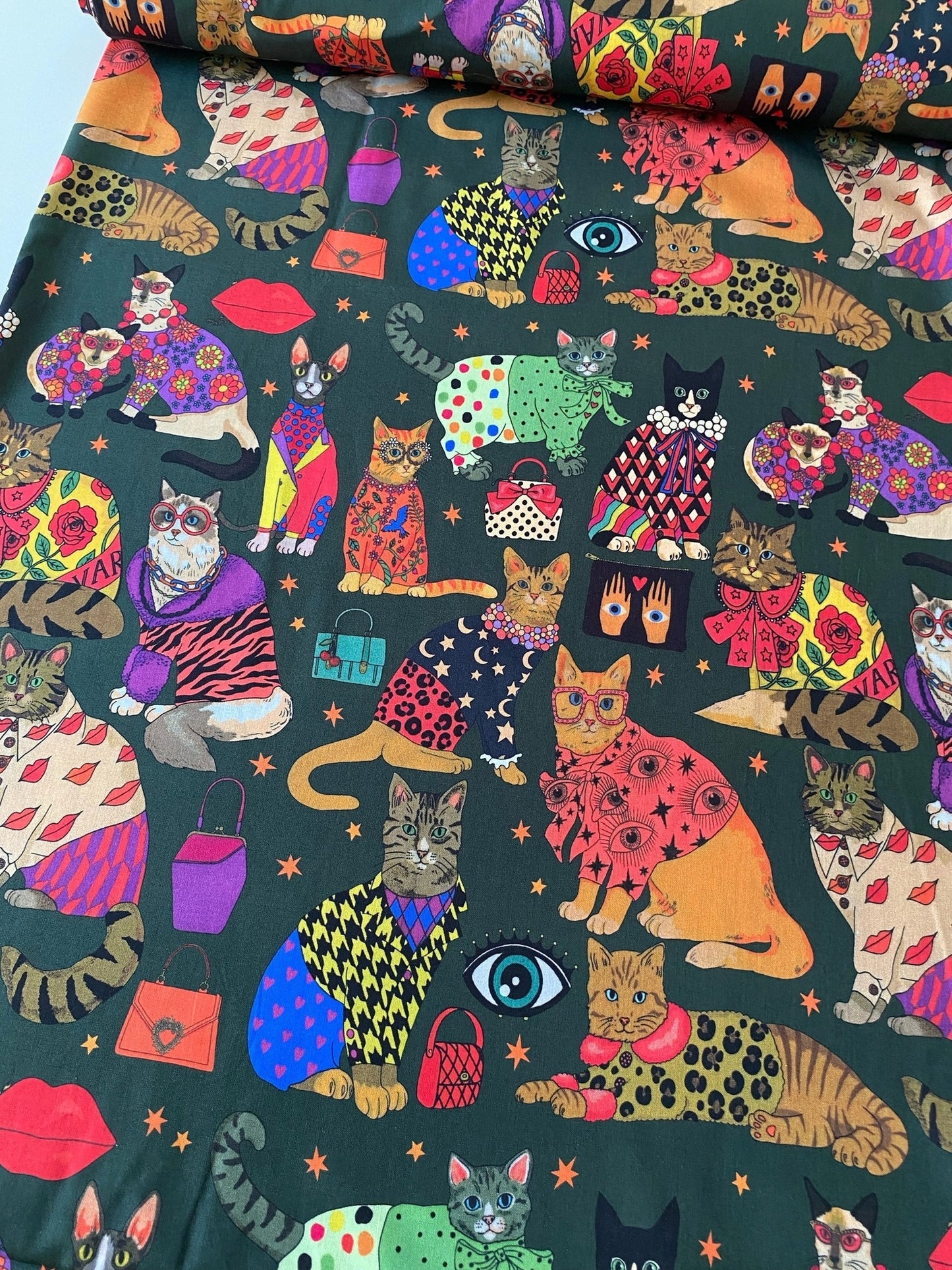 GLAMOROUS CATS, GREEN - 100% pamuk
