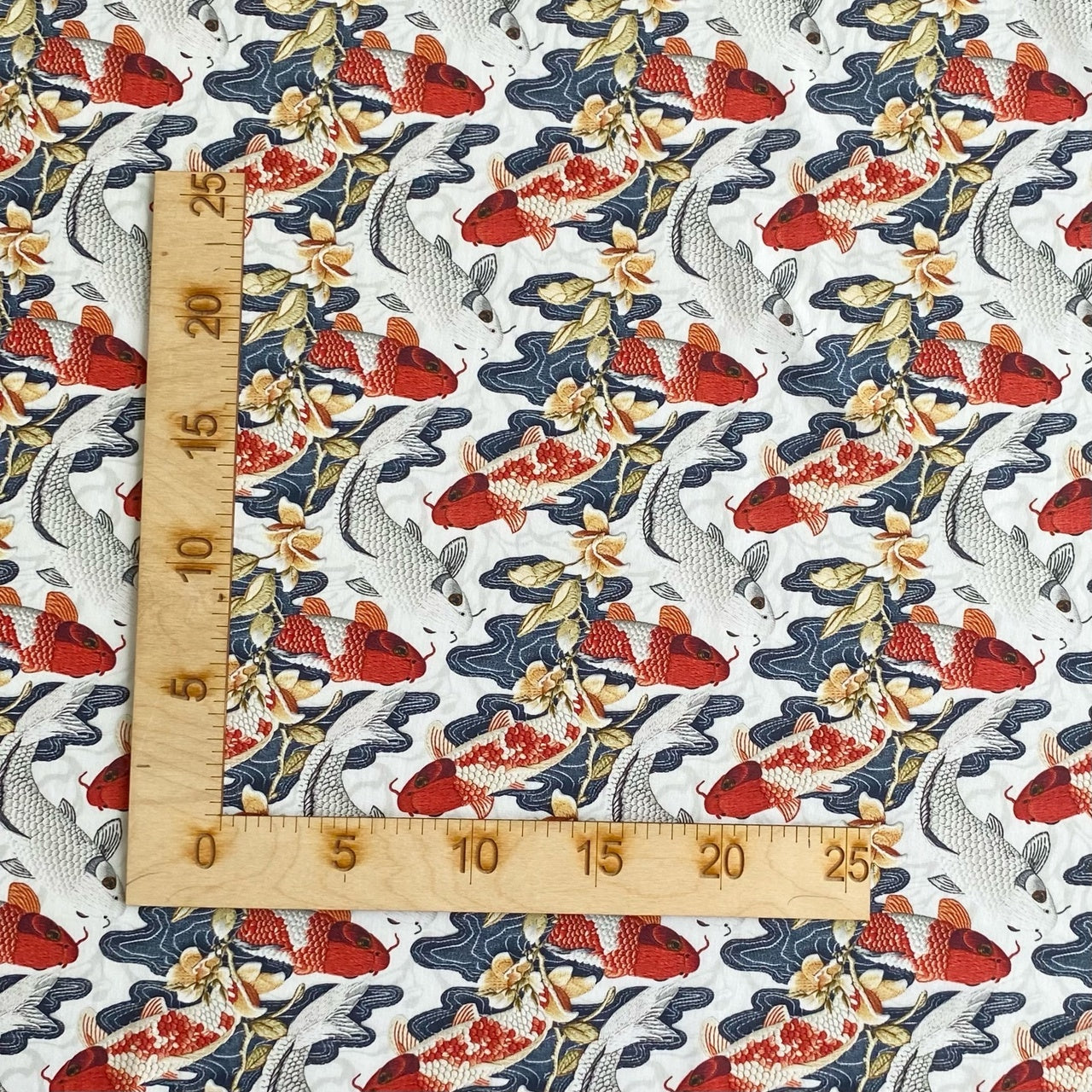 KOI CARP, WHITE - 100% pamuk