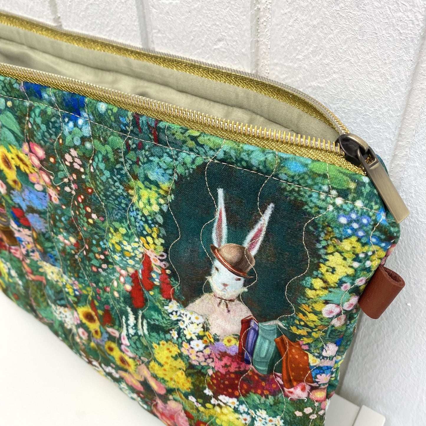 TORBA I VELIKI NESESER- MR RABBIT