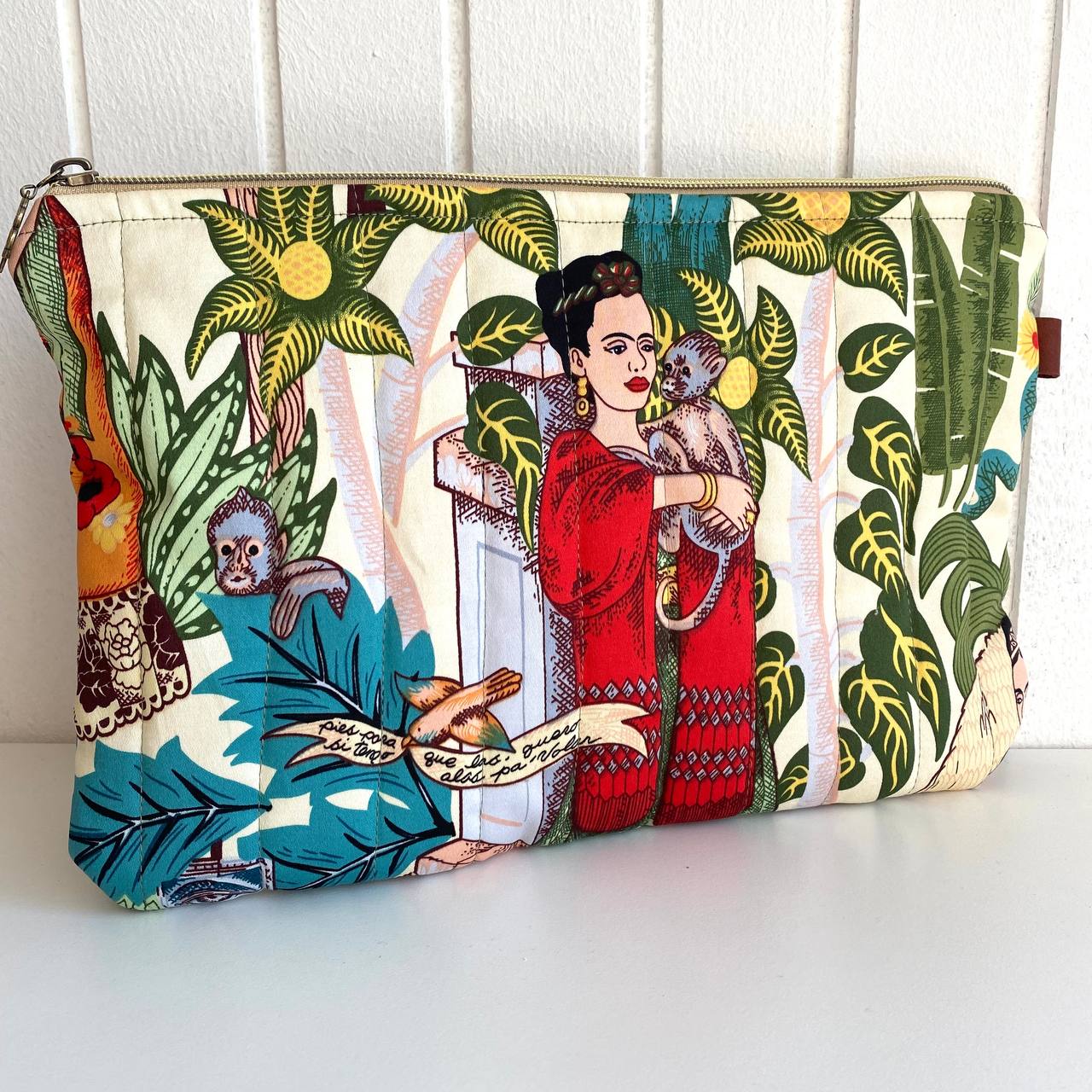 VELIKI NESESER - FRIDA KALO, BELA