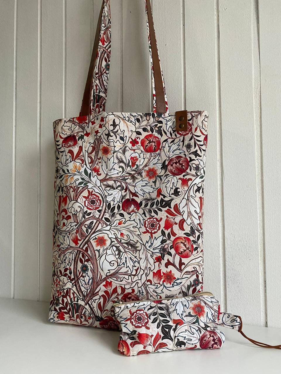 SET, TORBA I NESESER - MORRIS FLOWERS ON WHITE