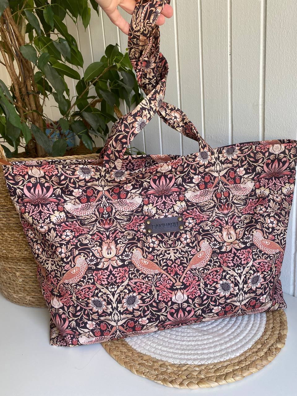 MORRIS, STRAWBERRY THIEF, CORAL - TORBA