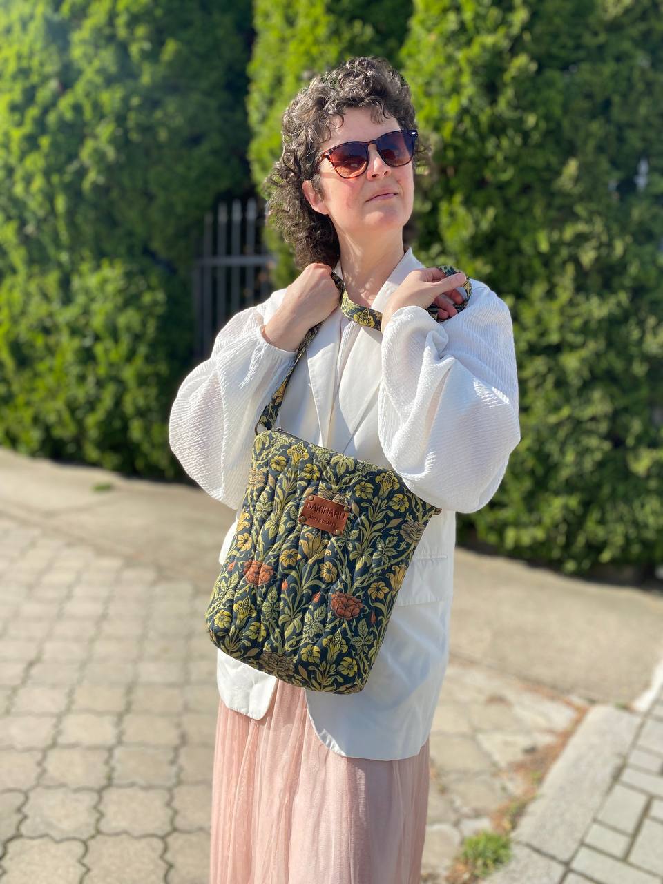 TORBA - MORRIS, GOLDEN LILY & ROSE