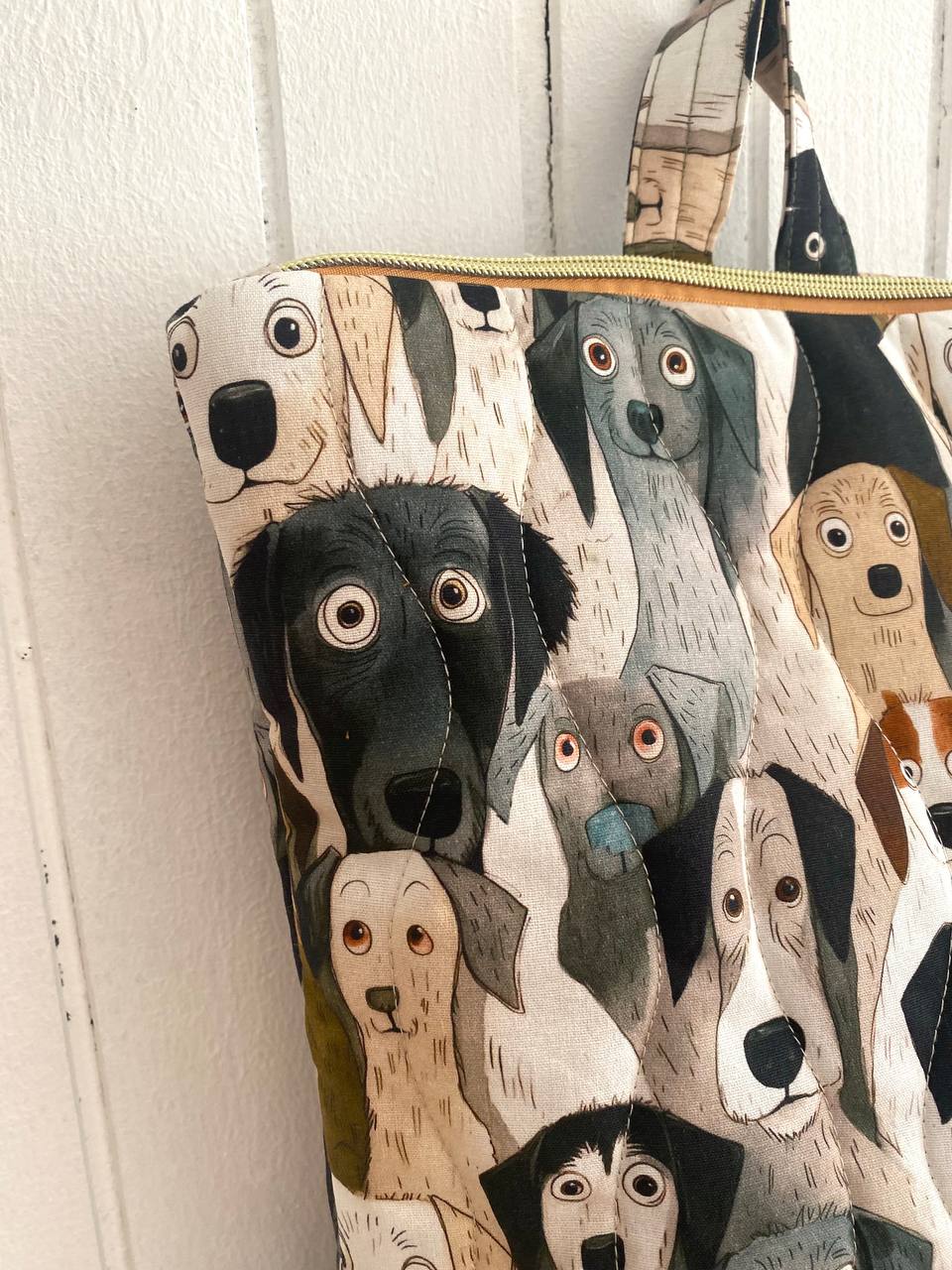 KOMPAKTAN GRADSKI RANAC - DOGGIE VOGUE