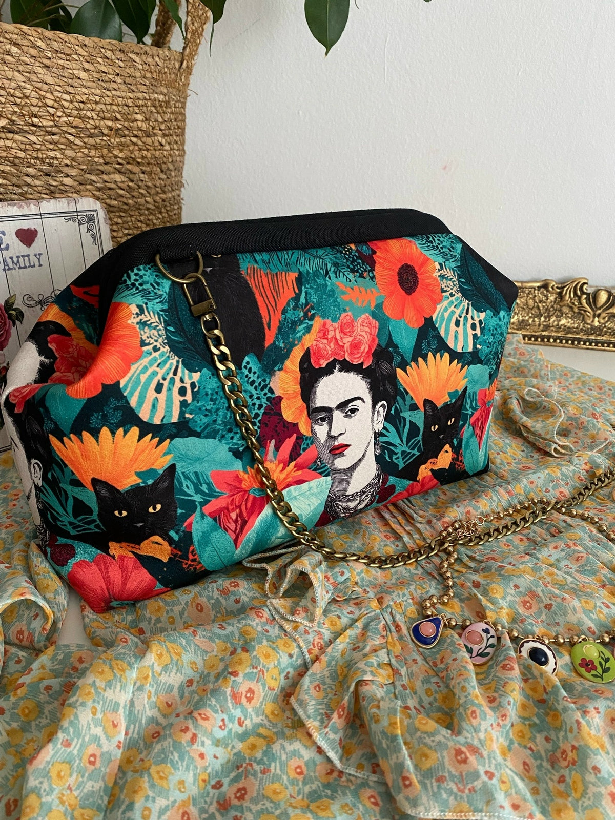 POUCH - FRIDA