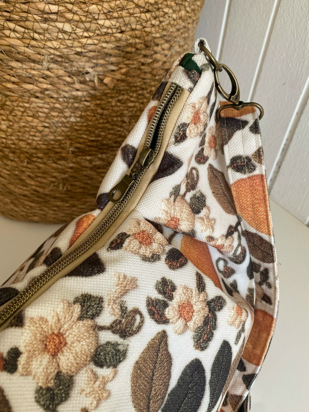 TORBA KROASAN -  LIMUNI