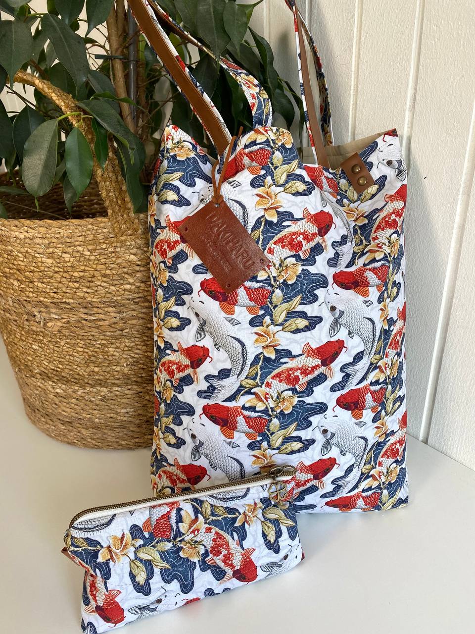 Torba i mini neseser, KOI CARP, BELI