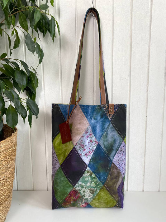 DIAMONDS - TOTE BAG