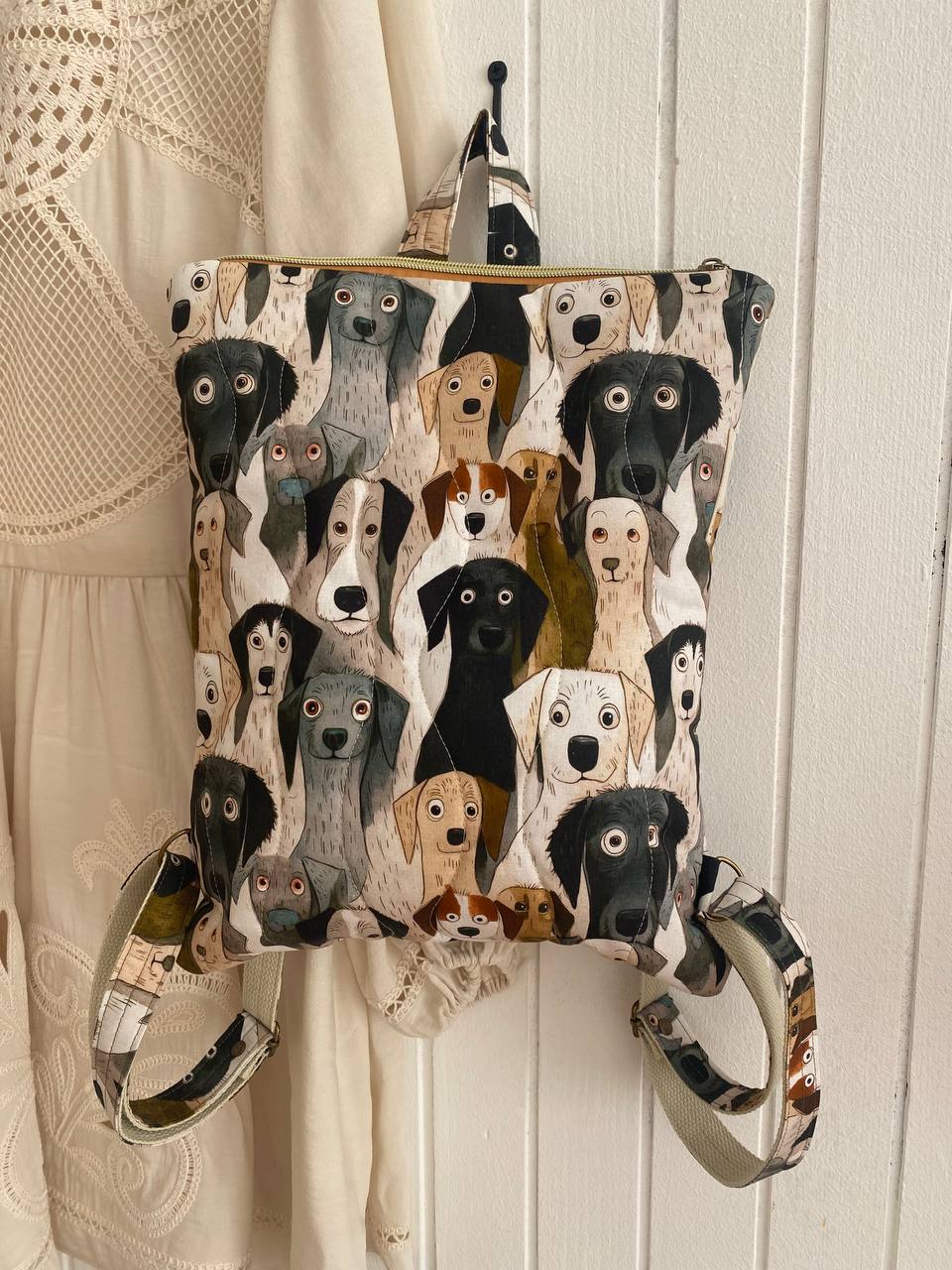 KOMPAKTAN GRADSKI RANAC - DOGGIE VOGUE