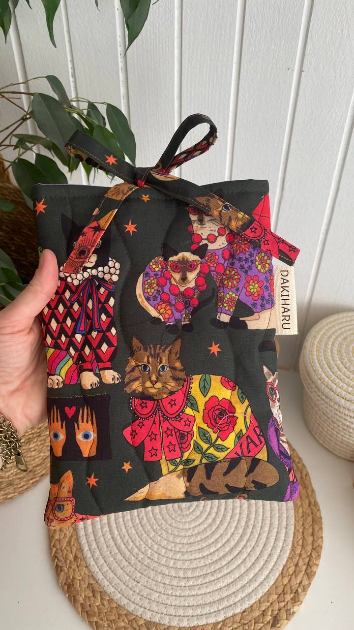 FUTROLA ZA KNJIGE - GLAMUROZNE MAČKE