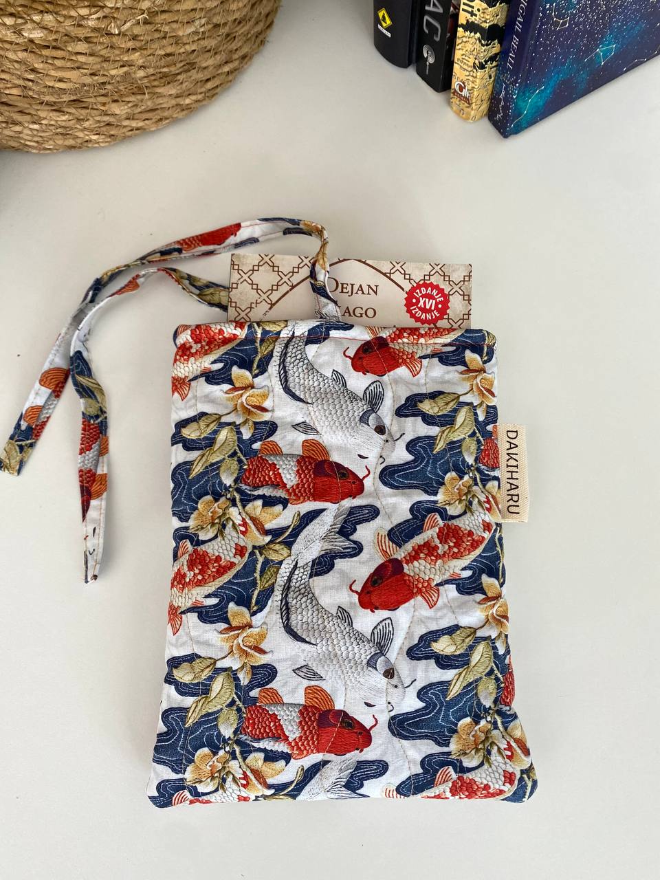 FUTROLA ZA KNJIGE - KOI CARP, `BELI