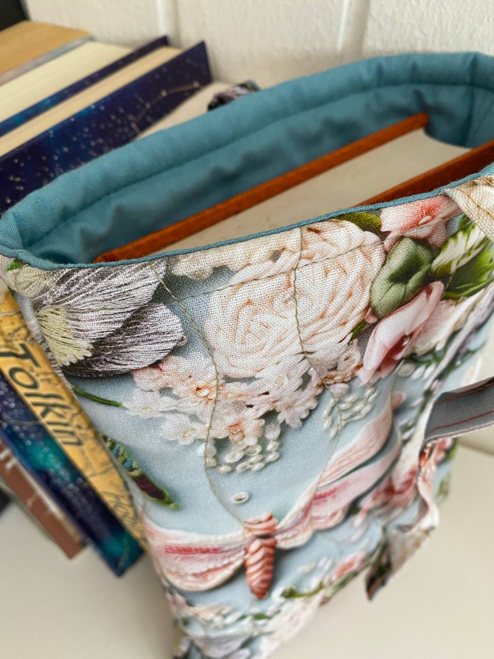 FUTROLA ZA KNJIGE - VILIN CONJICI