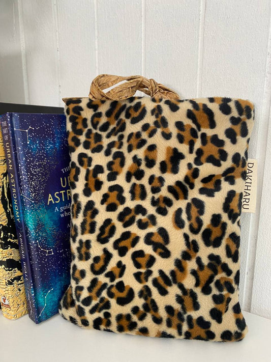 FUTROLA ZA KNJIGE - LEO