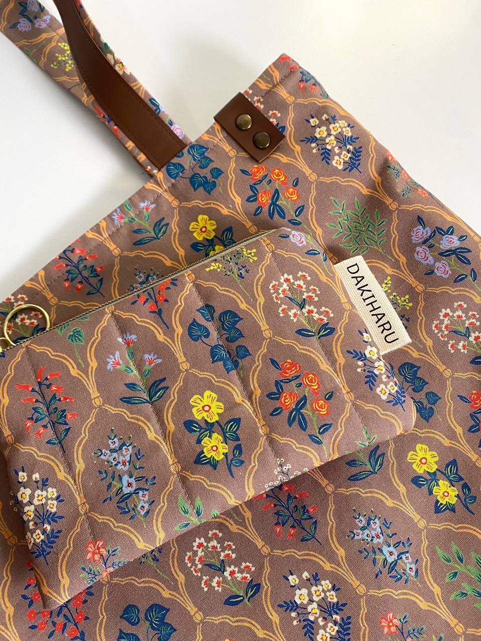 SET, TORBA I NESESER - BOTANIČKA ARABESKA