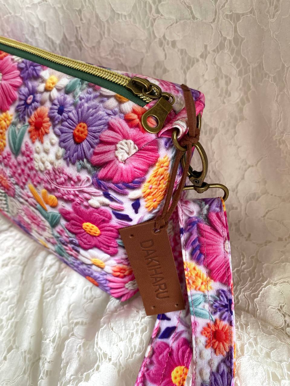 TORBICA  "СVETNA NEŽNOST" - MODEL SONJA