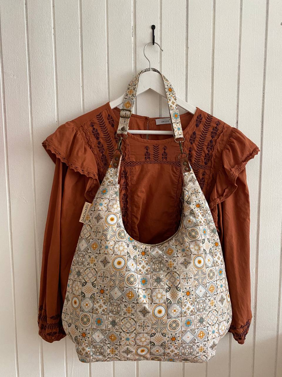 TORBA MARAKEŠ BEŽ - MODEL HOBO