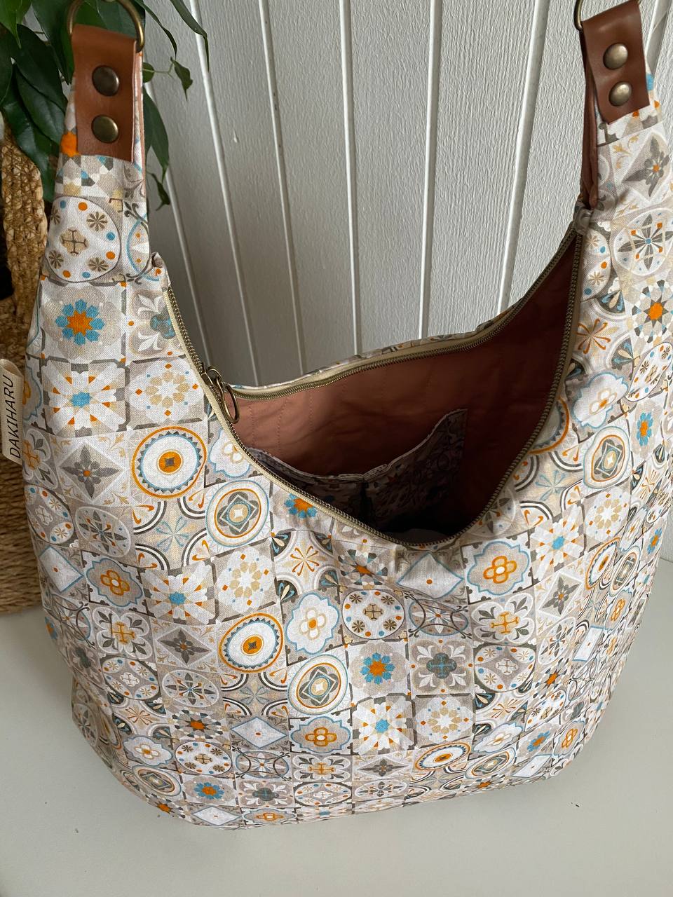 TORBA MARAKEŠ BEŽ - MODEL HOBO