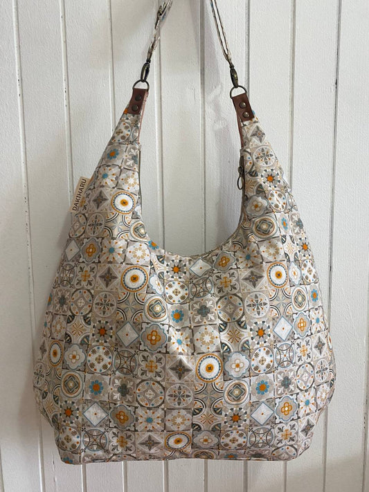 TORBA MARAKEŠ BEŽ - MODEL HOBO