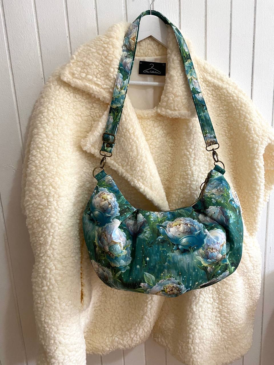 TORBA KROASAN U UVEĆANOJ VELIČINI - ZELENA FANTAZIJA