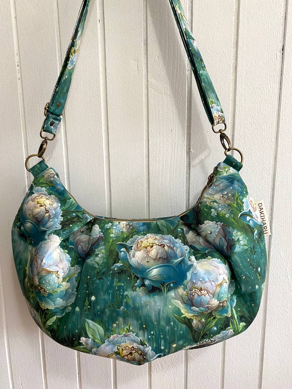 TORBA KROASAN U UVEĆANOJ VELIČINI - ZELENA FANTAZIJA