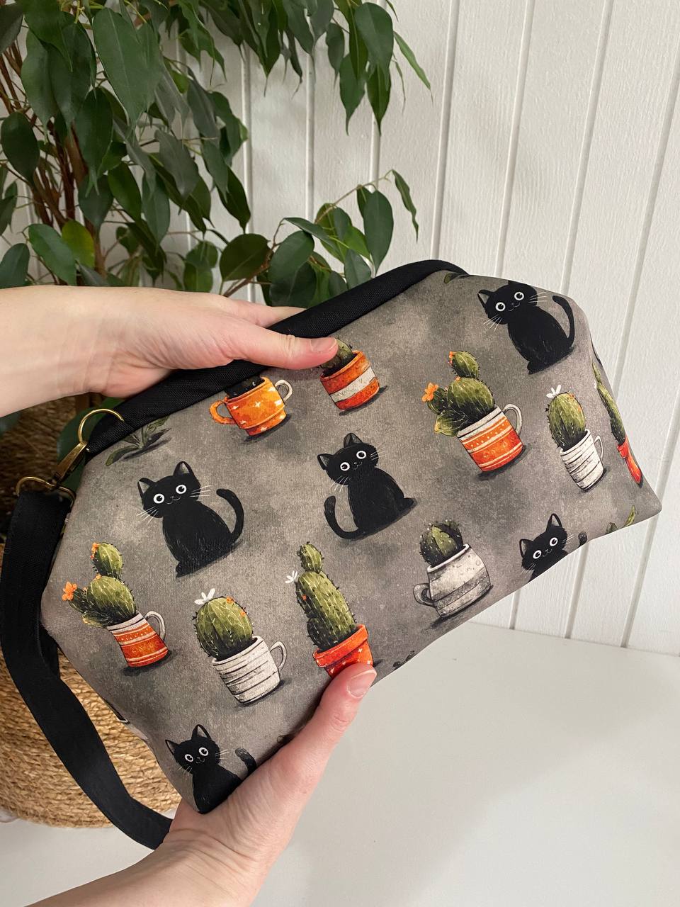 TORBA - MALI MAČIĆI I KAKTUSI, MODEL POUCH