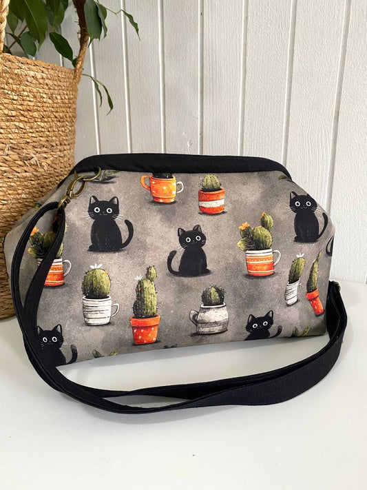 TORBA - MALI MAČIĆI I KAKTUSI, MODEL POUCH