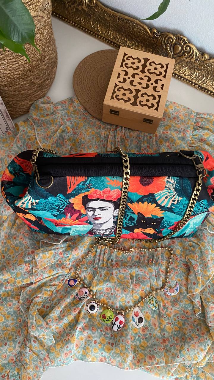 POUCH - FRIDA