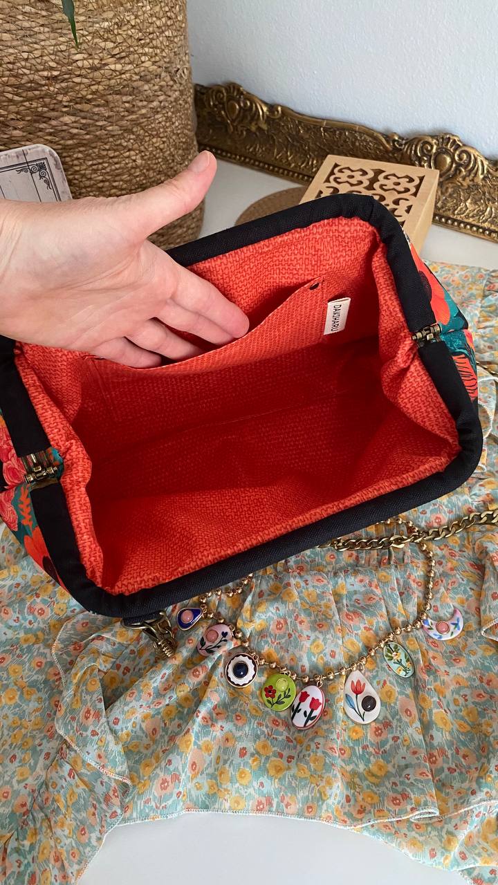 POUCH - FRIDA