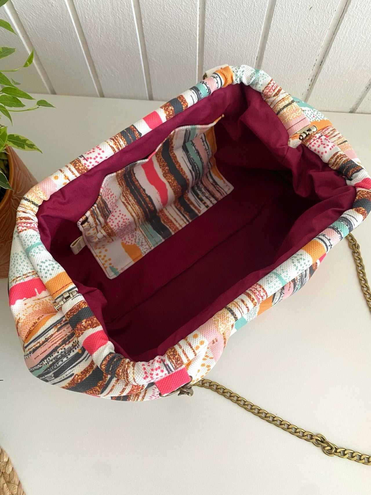 TORBA, APSTRAKTNE PRUGE,  MODEL POUCH